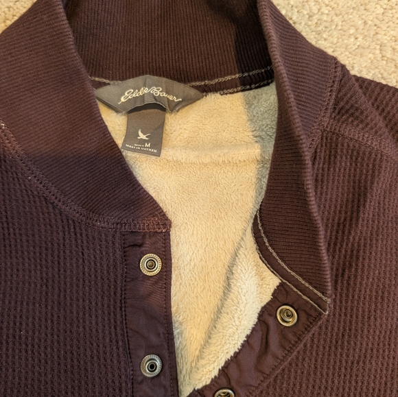 Eddie Bauer Men's Faux Shearling-Lined Thermal Henley, Merlot Color, Size M - Picture 5 of 5
